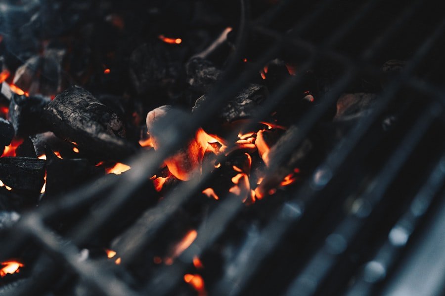 charcoal barbeque grill