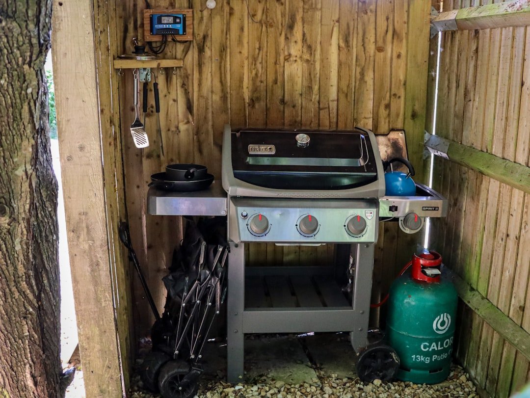 Ultimate Outdoor Grill Kitchen: The Perfect Backyard Setup